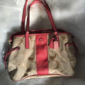 Coach Bag 🍓classic mulberry and tan